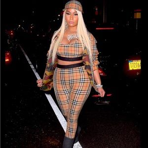 Burberry leggings with matching Burberry tshirt